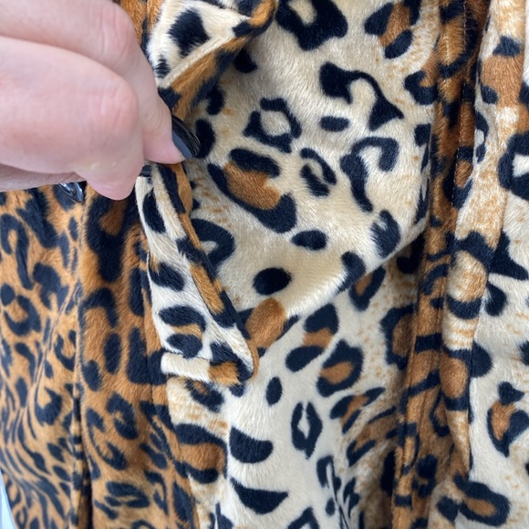 Yoki Collection Animal Leopard Print Double Breast Coat Size Medium NWT‎ - Picture 8 of 13
